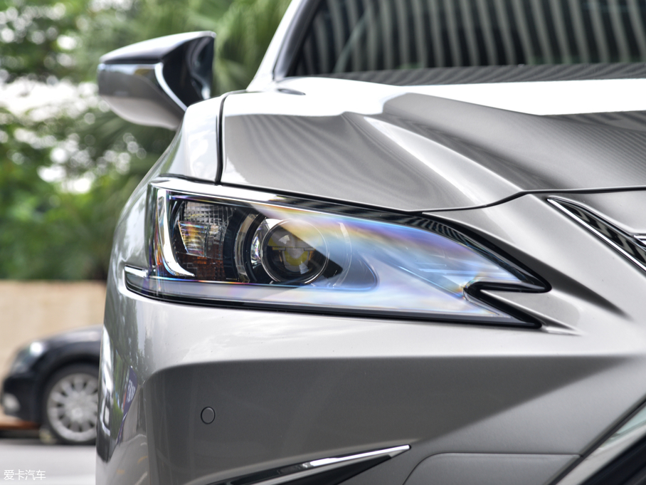 2018׿_˹ES 300h ׿Խ V