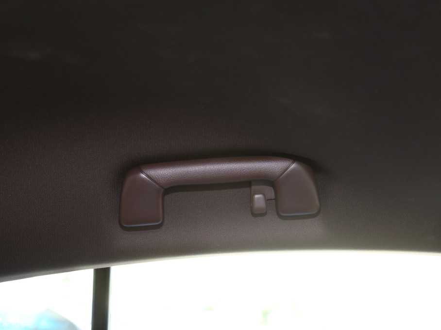 2018׿_˹ES 200 A (gu)V