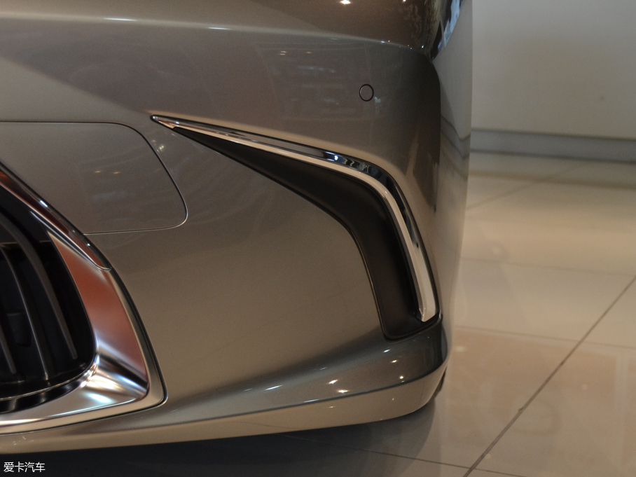 2018׿_˹ES 200 ׿Խ V