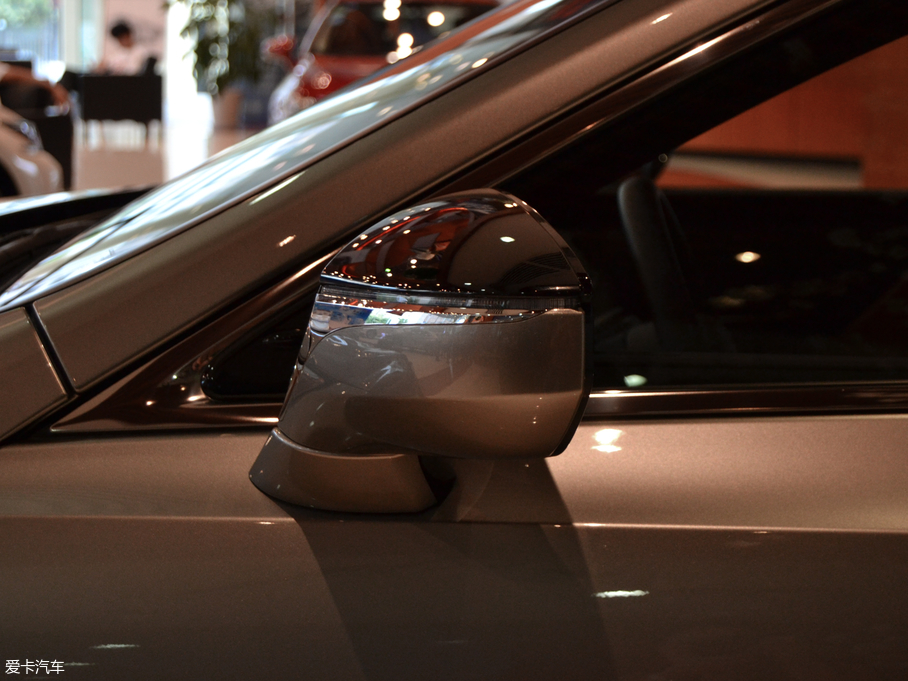 2018׿_˹ES 200 ׿Խ V