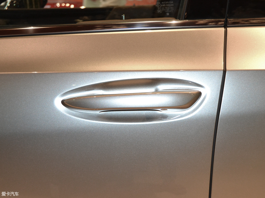 2018׿_˹ES 200 ׿Խ V