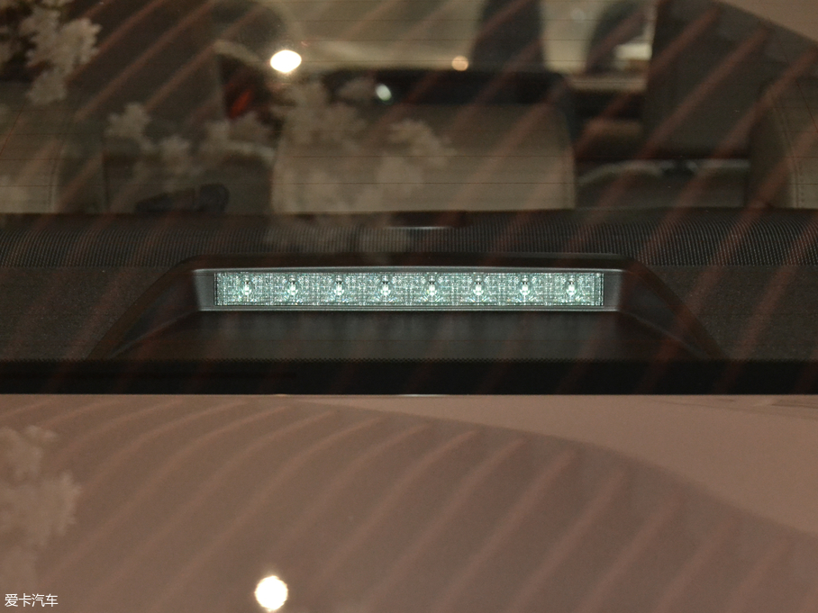 2018׿_˹ES 200 ׿Խ V