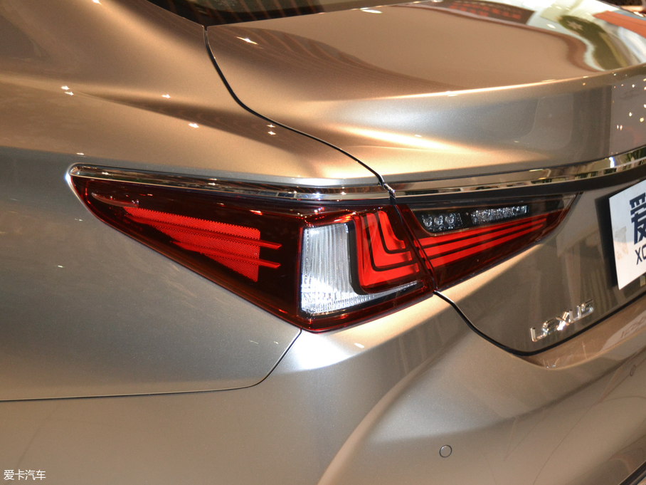 2018׿_˹ES 200 ׿Խ V