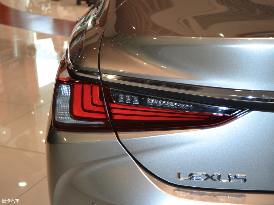 2018׿_˹ES 200 ׿Խ (gu)V