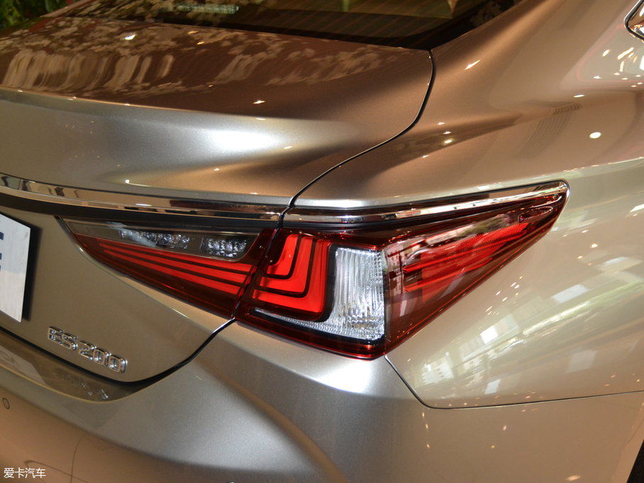 2018׿_˹ES 200 ׿Խ V