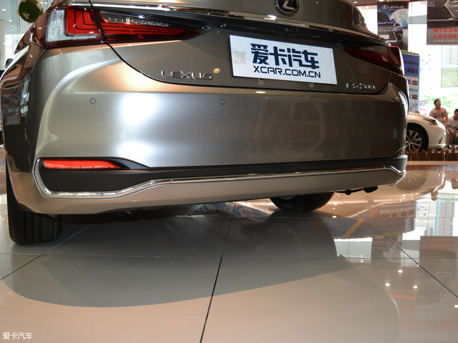 2018׿_˹ES 200 ׿Խ V