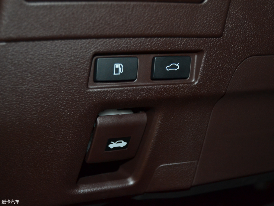 2018׿_˹ES 200 ׿Խ V