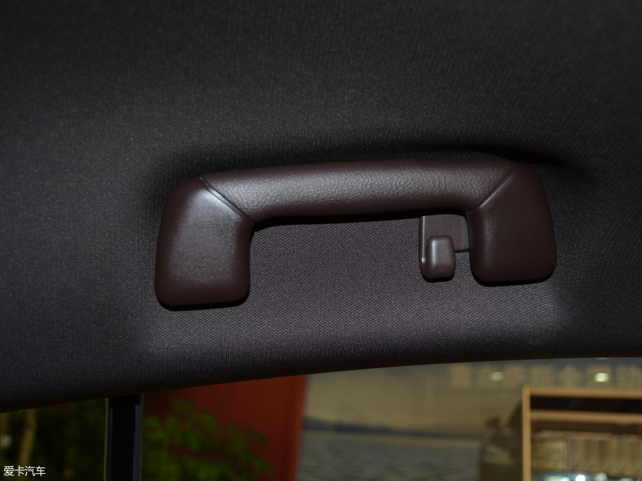 2018׿_˹ES 200 ׿Խ V