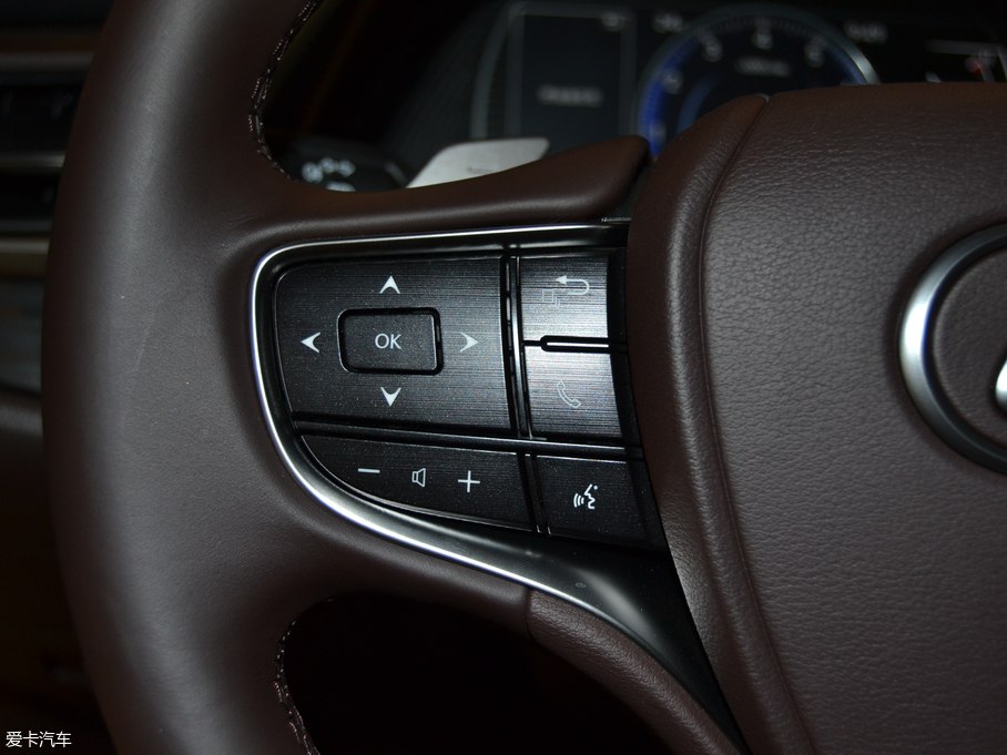 2018׿_˹ES 200 ׿Խ V