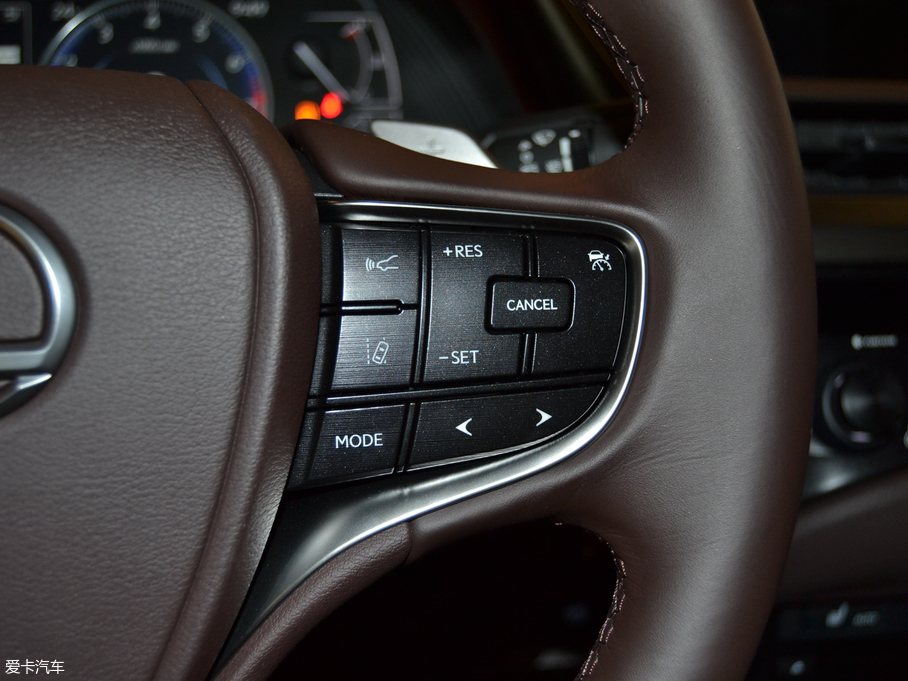 2018׿_˹ES 200 ׿Խ V