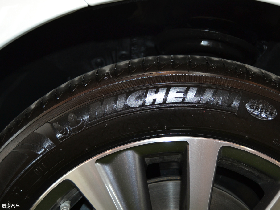 2018׿_˹ES 300h ׿Խ V