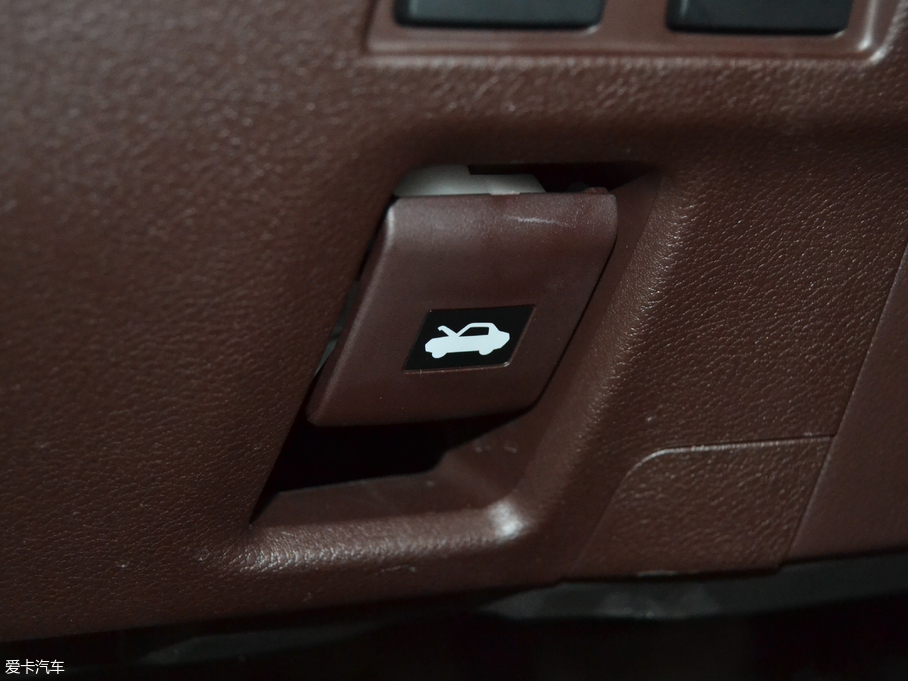 2018׿_˹ES 300h ׿Խ V