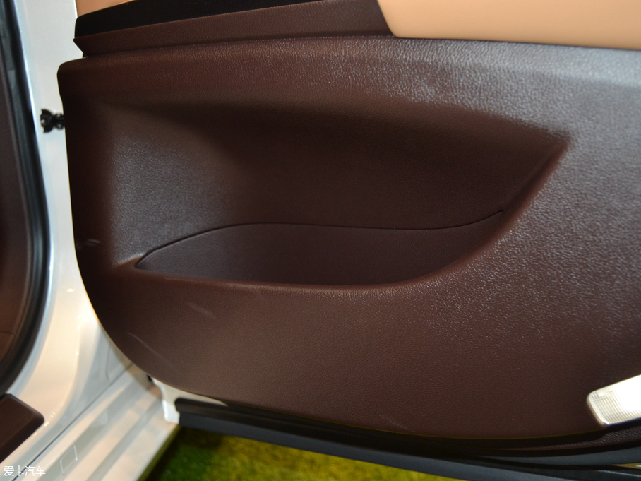 2018׿_˹ES 300h ׿Խ V