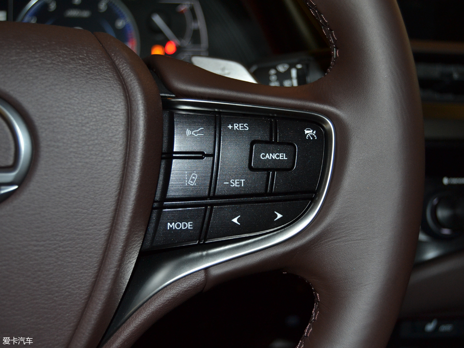 2018׿_˹ES 300h ׿Խ V