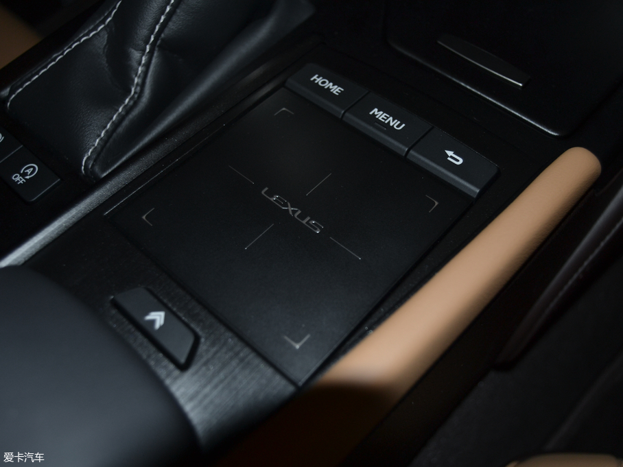 2018׿_˹ES 300h ׿Խ (gu)V