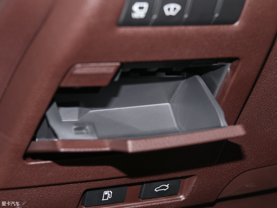 2018׿_˹ES 300h  (gu)V