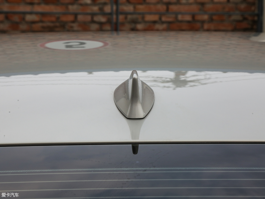 2018׿_˹ES 300h ׿Խ V