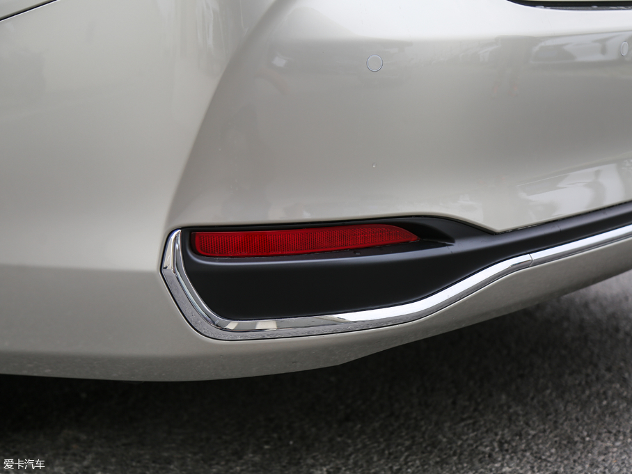 2018׿_˹ES 300h ׿Խ V