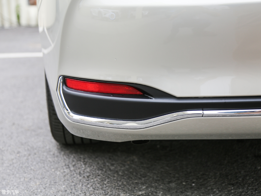 2018׿_˹ES 300h ׿Խ V