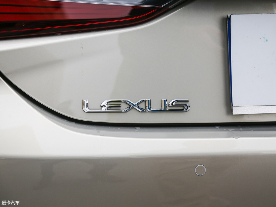 2018׿_˹ES 300h ׿Խ V