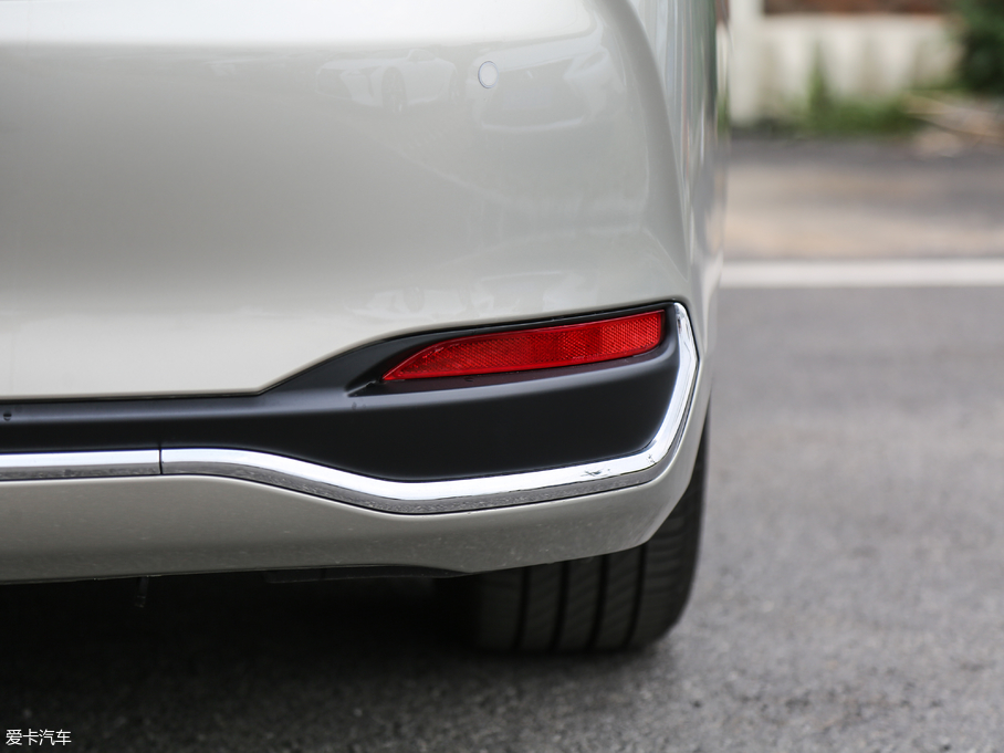 2018׿_˹ES 300h ׿Խ V