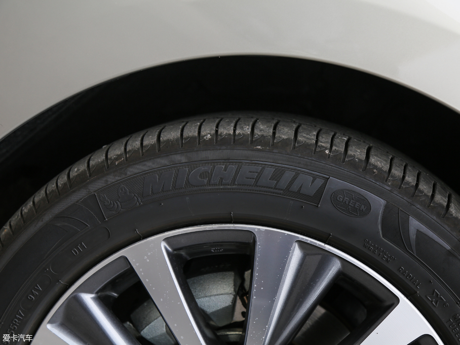 2018׿_˹ES 300h ׿Խ V