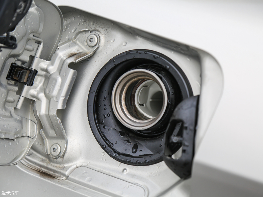 2018׿_˹ES 300h ׿Խ V