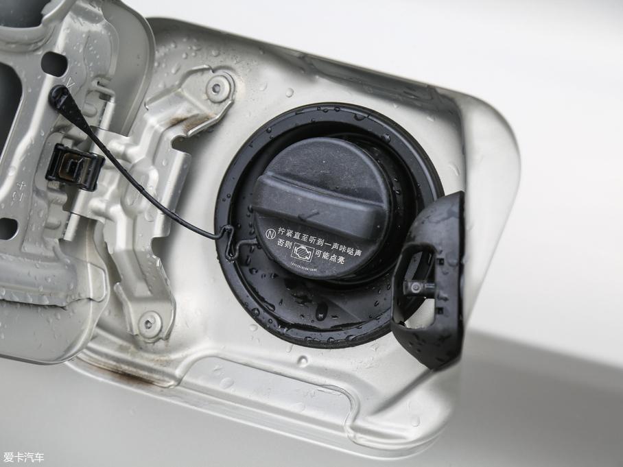 2018׿_˹ES 300h ׿Խ (gu)V