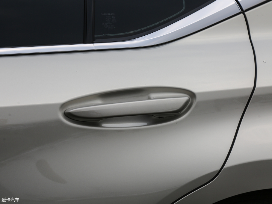 2018׿_˹ES 300h ׿Խ V