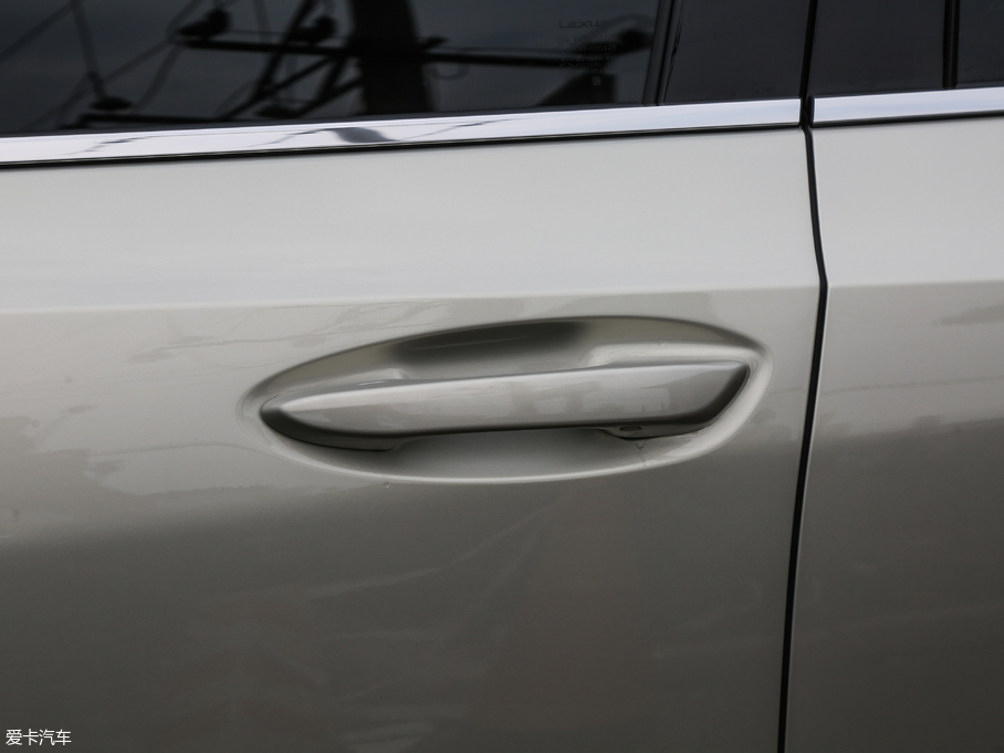 2018׿_˹ES 300h ׿Խ V