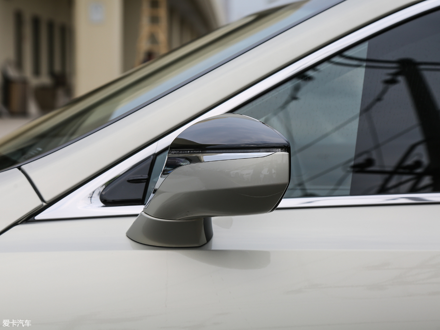 2018׿_˹ES 300h ׿Խ V