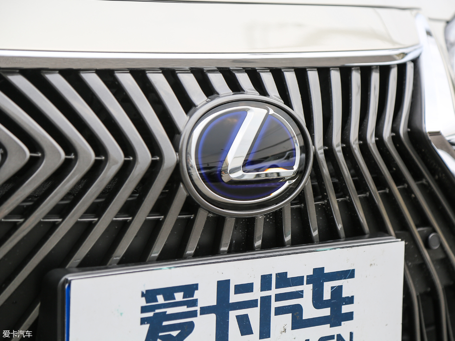 2018׿_˹ES 300h ׿Խ V