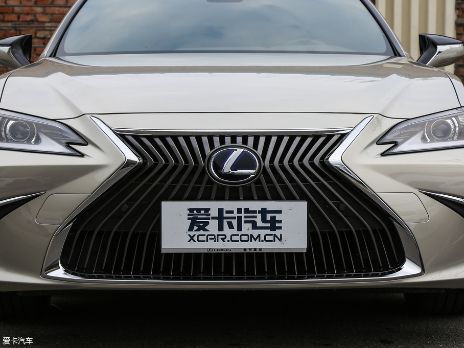 2018׿_˹ES 300h ׿Խ V