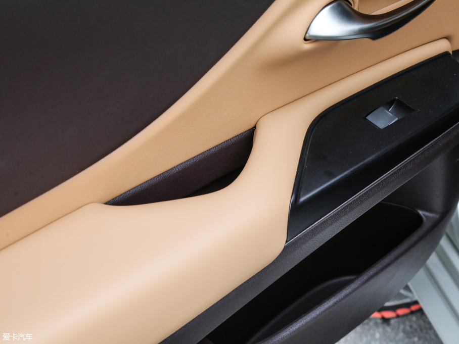 2018׿_˹ES 300h ׿Խ (gu)V