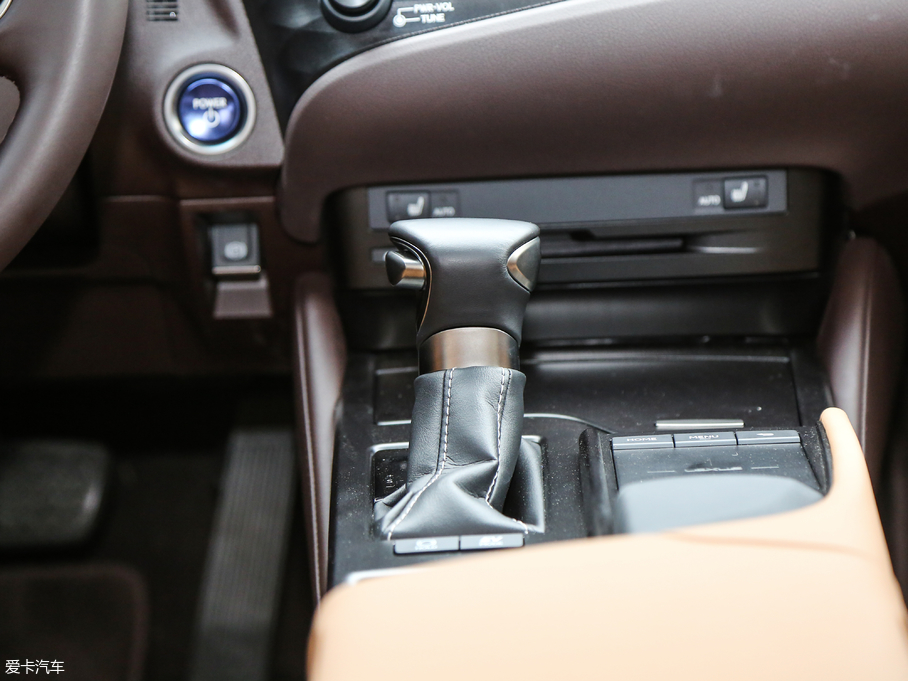 2018׿_˹ES 300h ׿Խ V