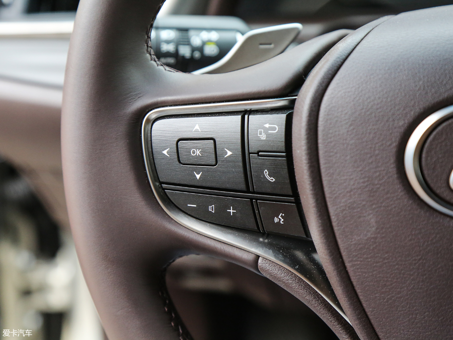 2018׿_˹ES 300h ׿Խ V