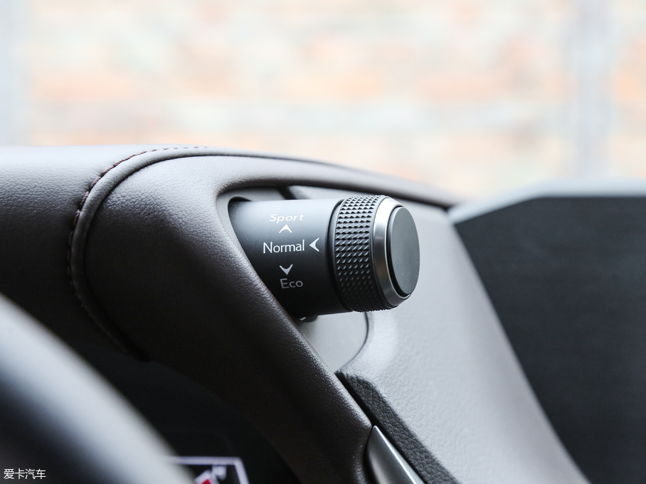 2018׿_˹ES 300h ׿Խ V