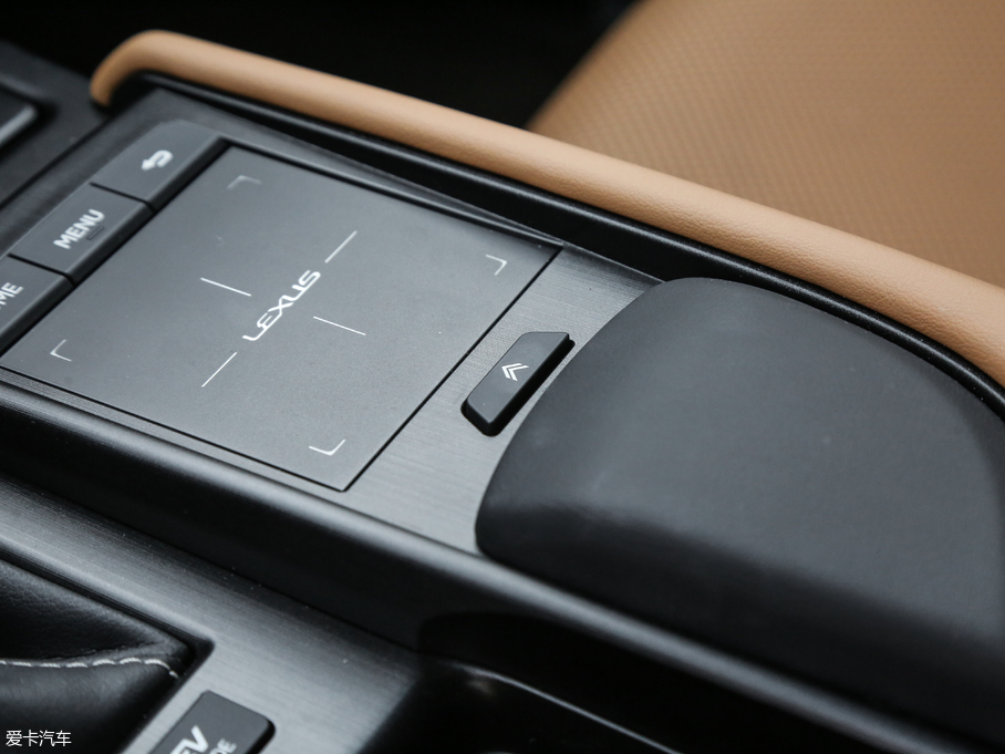 2018׿_˹ES 300h ׿Խ V