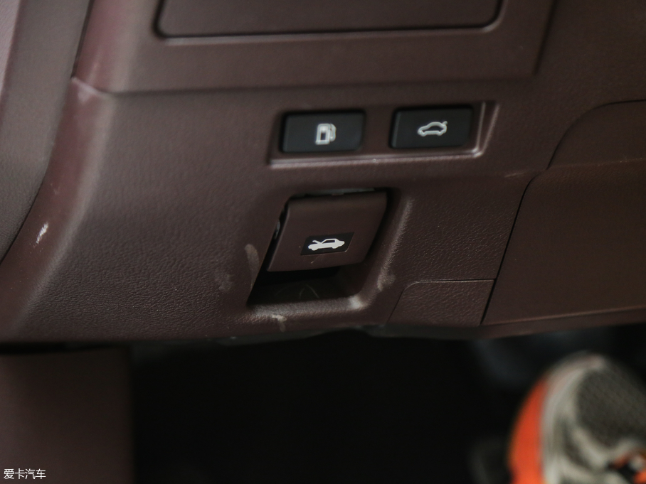 2018׿_˹ES 300h ׿Խ V