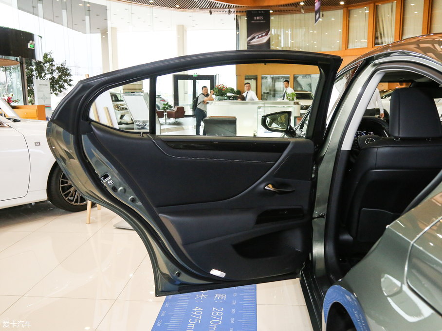 2018׿_˹ES 260 ׿Խ V