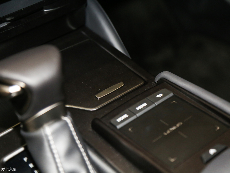 2018׿_˹ES 260 ׿Խ V