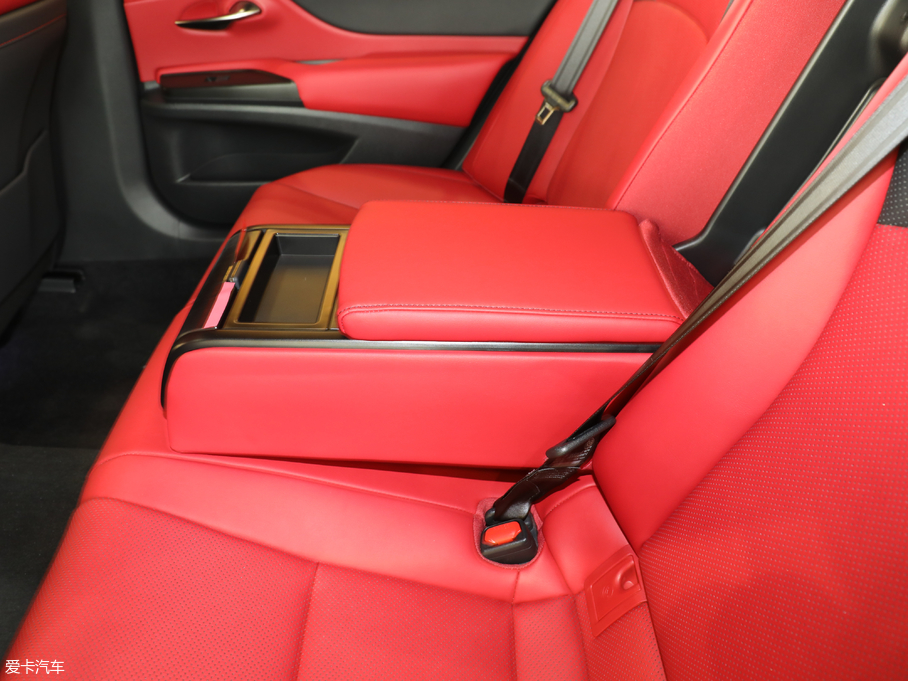 2018׿_˹ES 260 F SPORT (gu)V