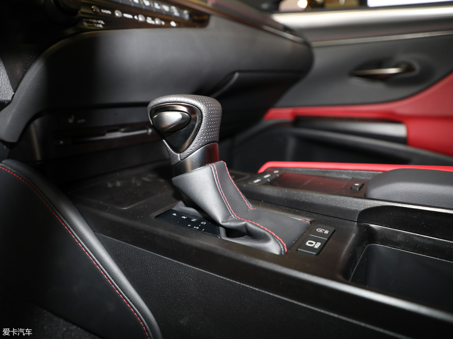 2018׿_˹ES 260 F SPORT V