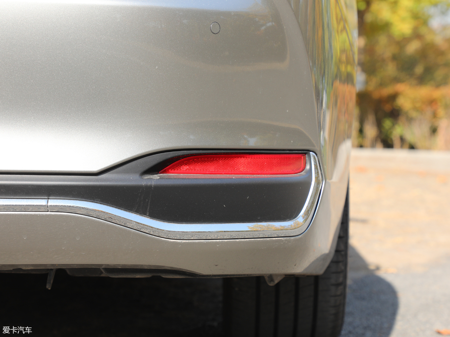 2018׿_˹ES 300h  (gu)V