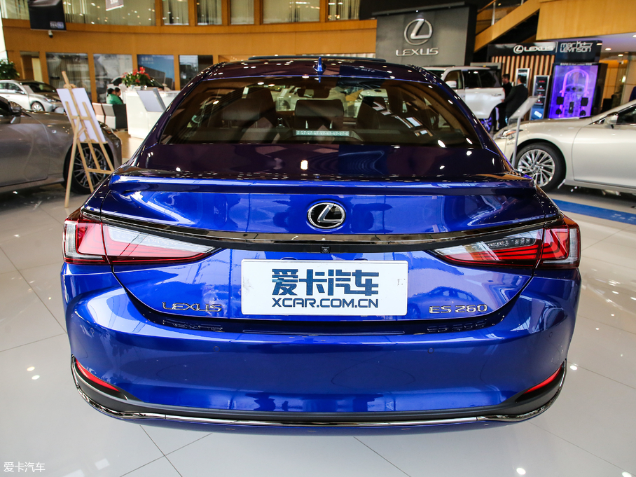 2018׿_˹ES 260 F SPORT V