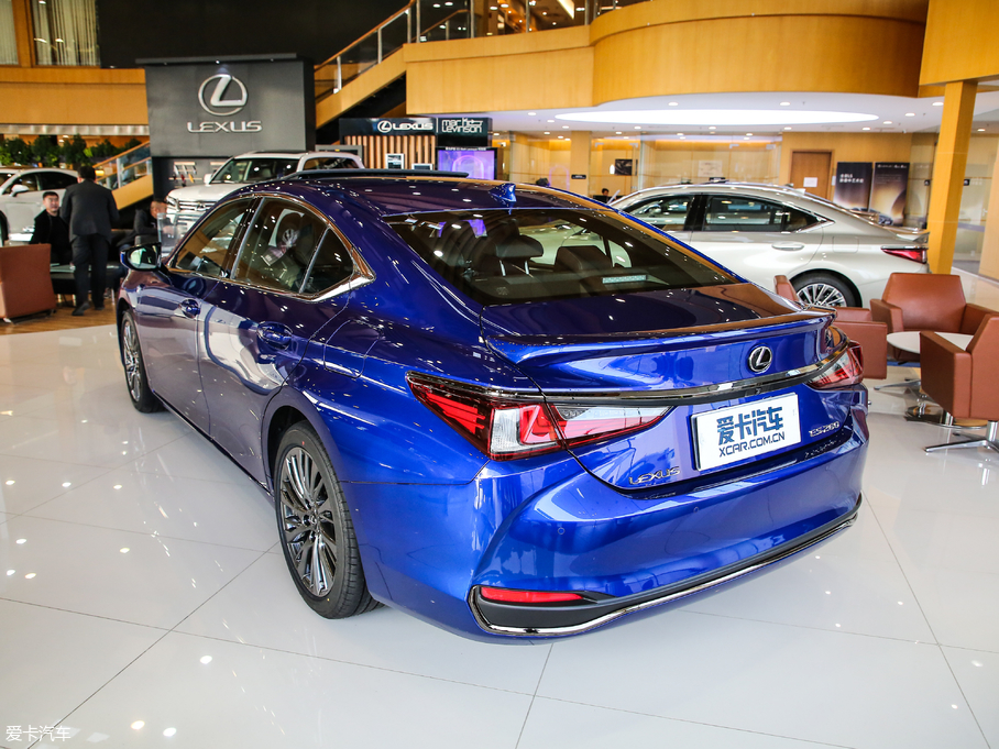 2018׿_˹ES 260 F SPORT V