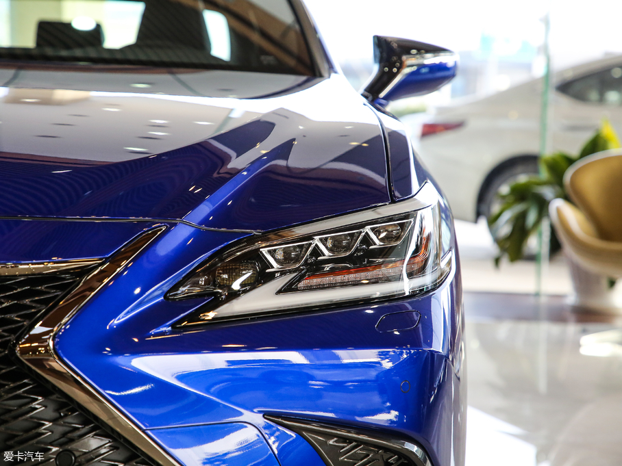 2018׿_˹ES 260 F SPORT V