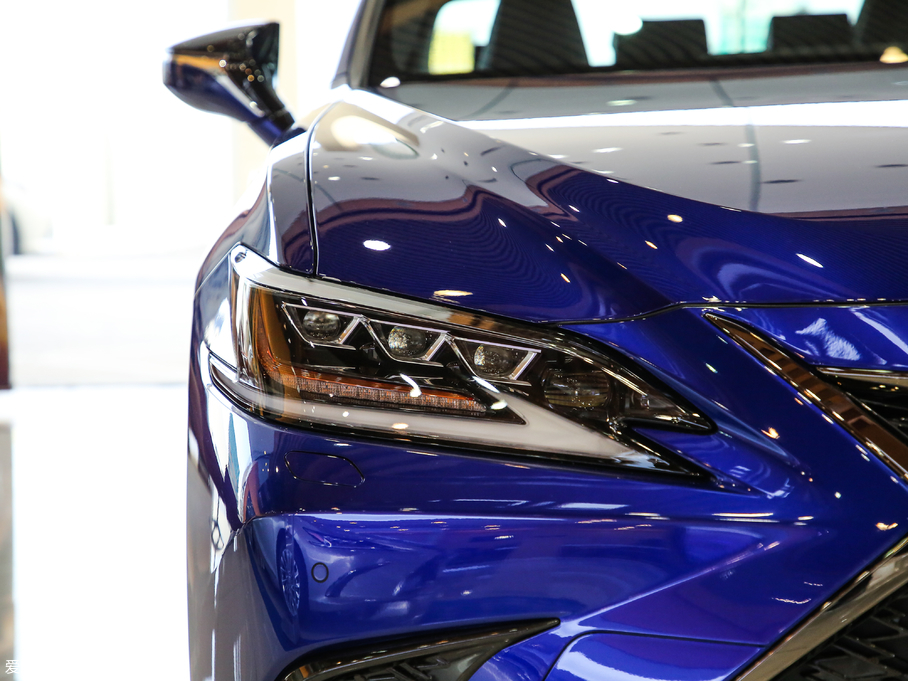 2018׿_˹ES 260 F SPORT V