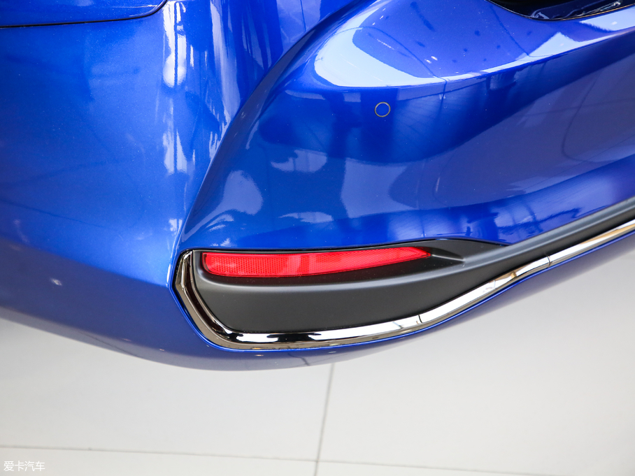 2018׿_˹ES 260 F SPORT V