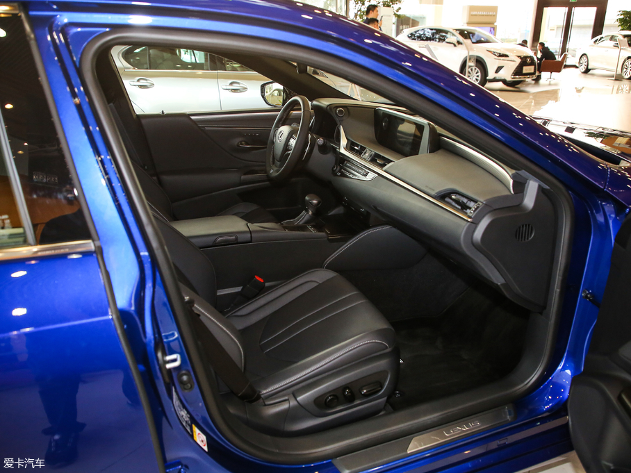 2018׿_˹ES 260 F SPORT V